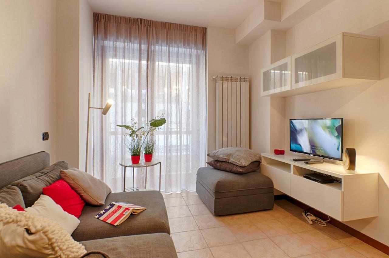 Modern Lakefront 2-Bedroom Apartment Acquaseria Exterior foto